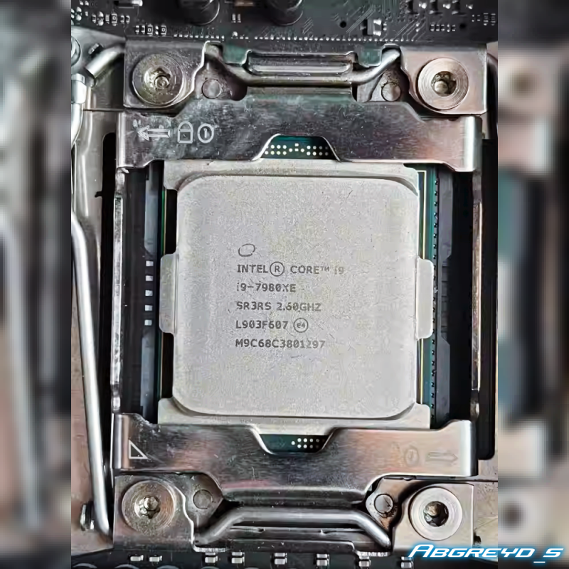 ASUS ROG STRIX X299-E GAMING II + i9-7980XE