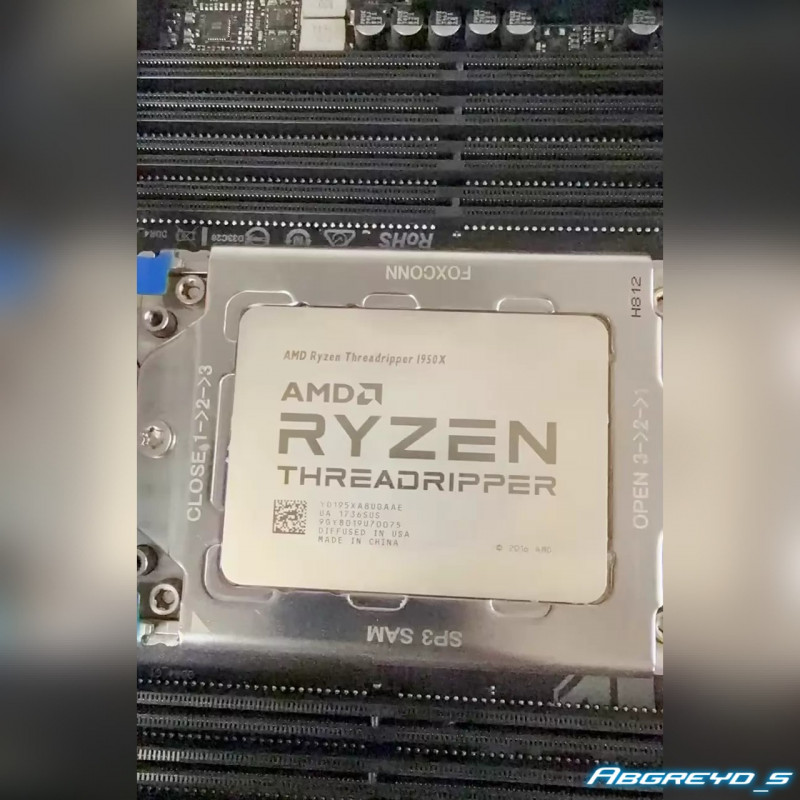 ASRock X399 Taichi + AMD Ryzen Threadripper 1950X