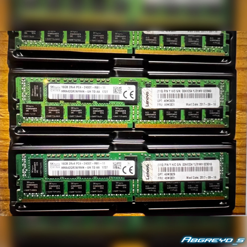 SK hynix DDR4 64GB (4x16GB) 2400 MT/s REG ECC (2Rx4)