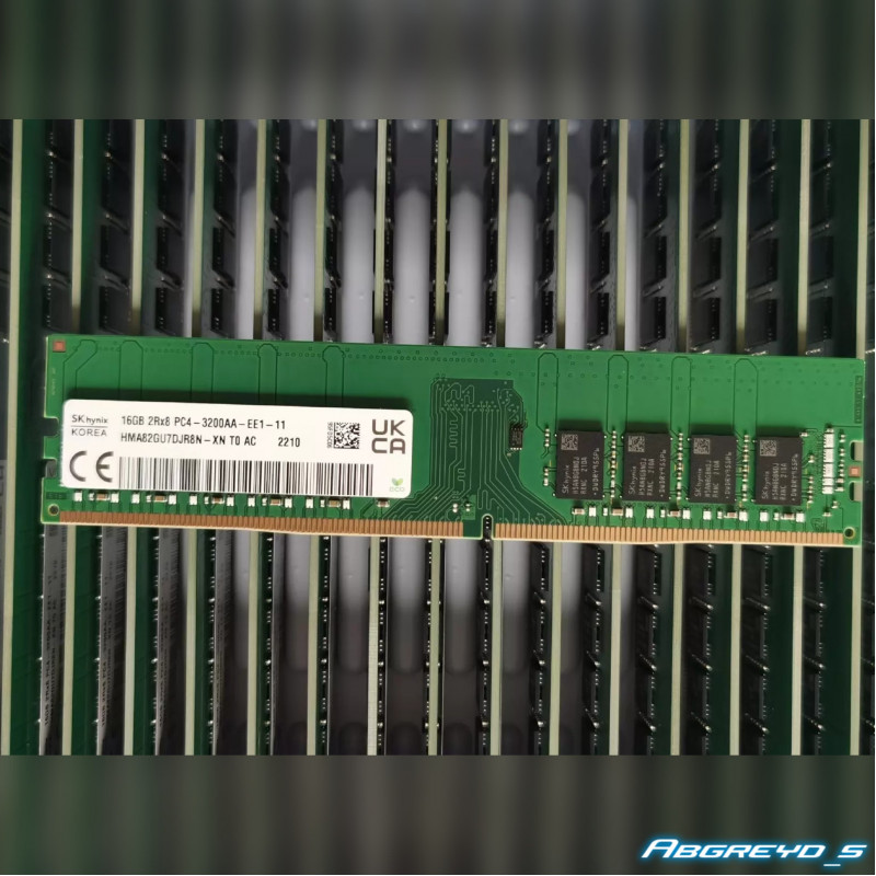 SK hynix DDR4 64GB (4x16GB) 3200 MT/s UDIMM (2Rx8)