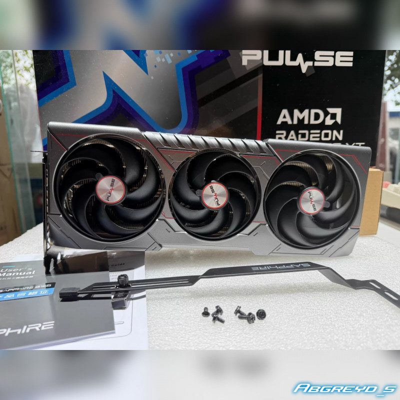 Sapphire Radeon RX 9070 XT 16GB PULSE
