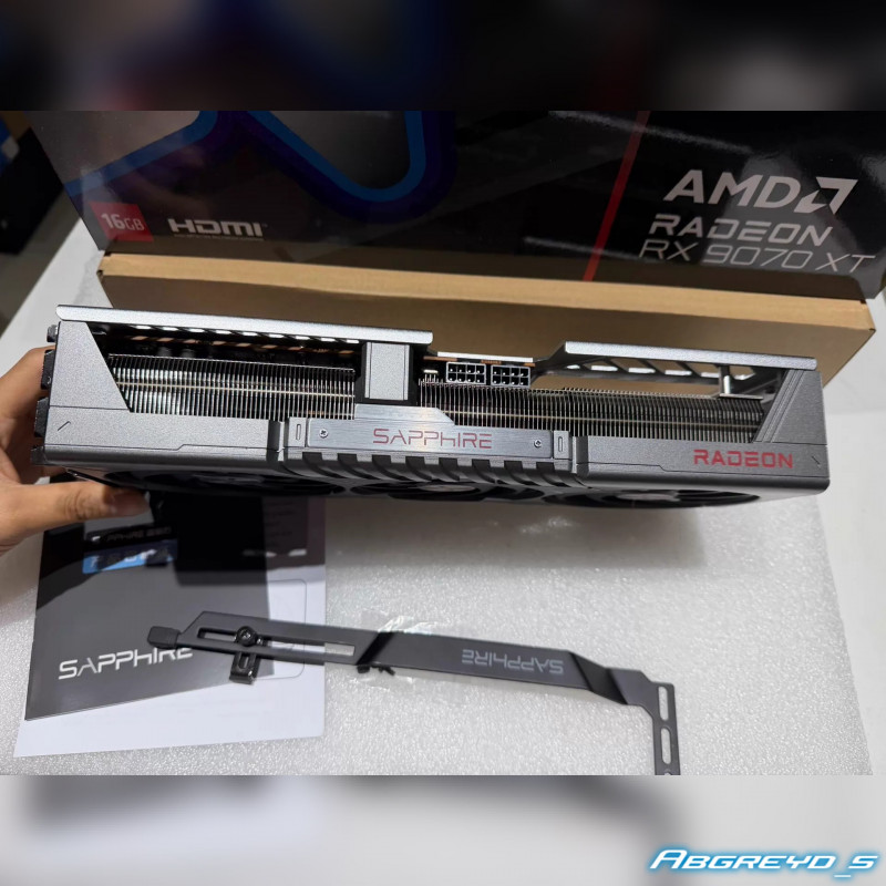 Sapphire Radeon RX 9070 XT 16GB PULSE
