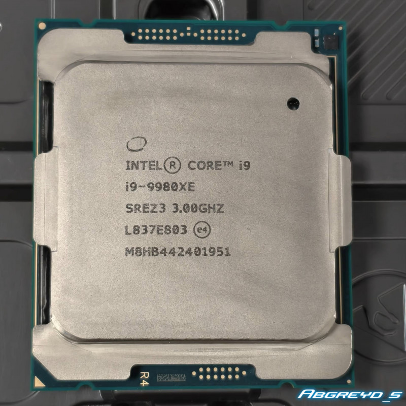 EVGA X299 Dark + i9-9980XE